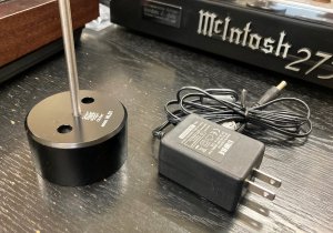 スタンドとＡＣアダプター電源