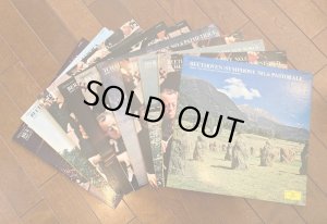 １枚ずつ個装のジャケットに収納