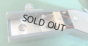 ヘッド部分と接点端子