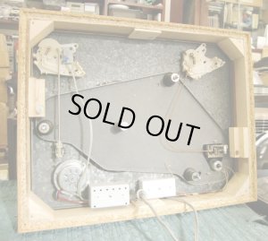 ボトムパネルを外したところ