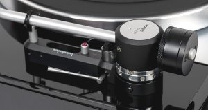 トーンアームはTP150