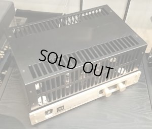 付属のカバーをかけた外観