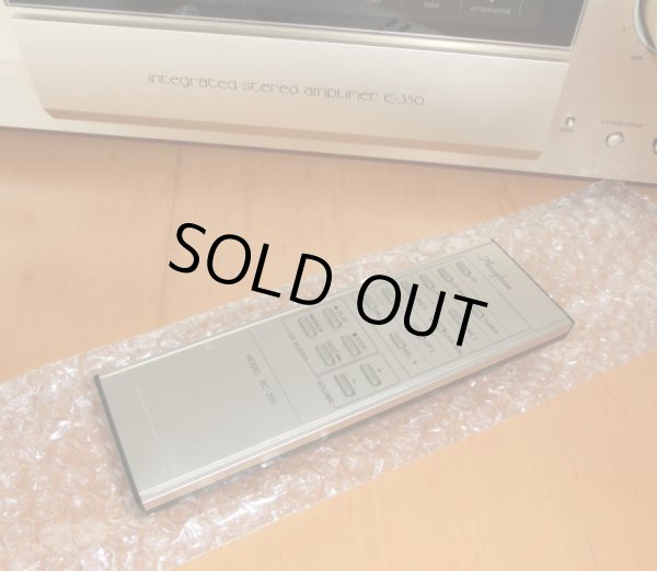 付属のリモコン