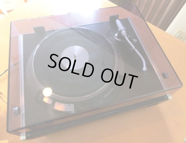 オリジナルのダストカバーは大変きれいです