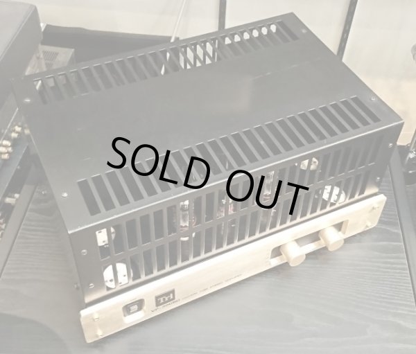 付属のカバーをかけた外観