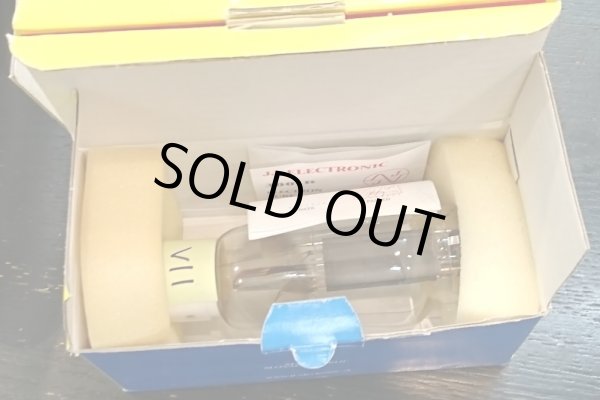 挿し込むソケットの区別シール付き